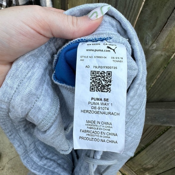 Puma X Pepsi Cola 50th Anniversary T7 Cropped Track
Pants Light Heather Gray - Picture 13 of 16